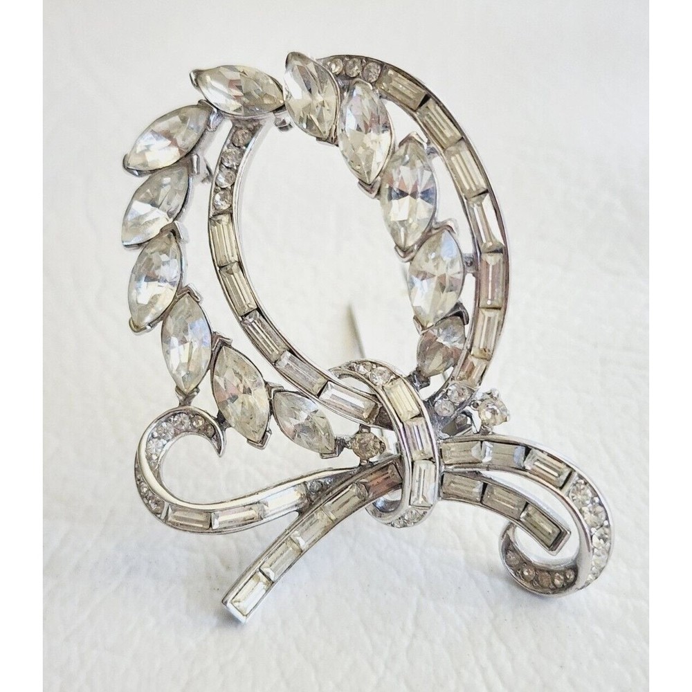 1940s CROWN TRIFARI Ribbon Bow Alfred Philippe Clear Rhinestone FUR CLIP Brooch - Picture 4 of 9
